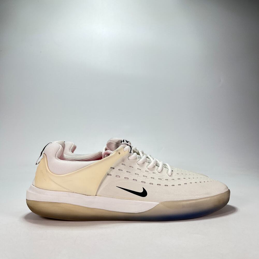 Nike SB Zoom Nyjah 3 Summit White Low Top Skate Shoes DJ6130-100 Men's Size 13